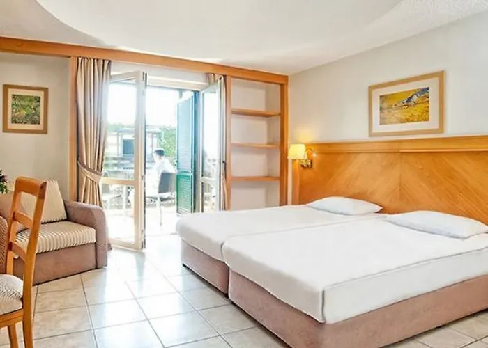 Paloma Orenda 5* Side